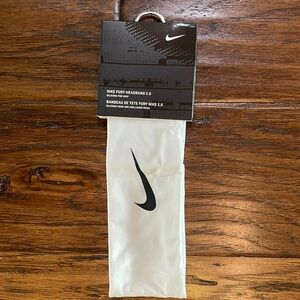 Nike fury headband 2.0 New
